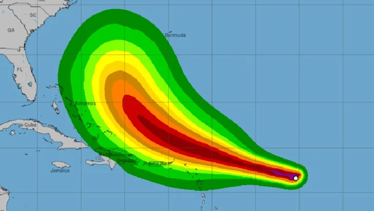 EEUU advierte de inundaciones y deslizamientos de tierra en Puerto Rico por Erin