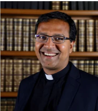  Reverendo Richard A. D'Souza, SJ, de 45 años, recién nombrado Director del Observatorio por el Papa León XIV para activar una acción pastoral desde la Ciencia y la Fe.