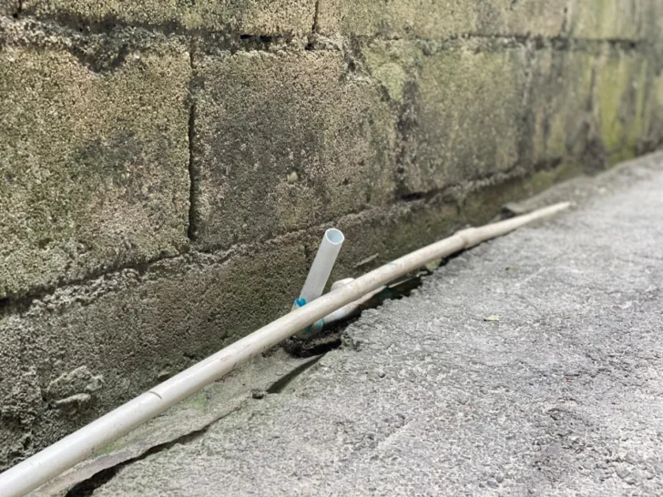 Se escribe “rotura de tuberías”, no “ruptura de tuberías”