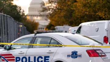 Trump enfrenta una demanda por asumir el control de la Policía en Washington D.C.