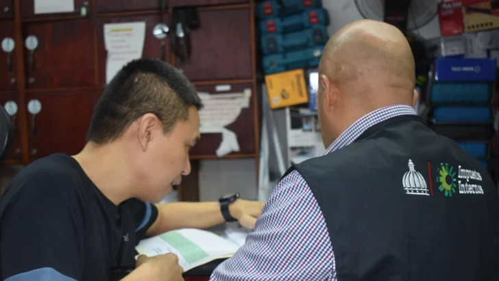 DGII continúa con los operativos a comercios chinos para auditorías fiscales
