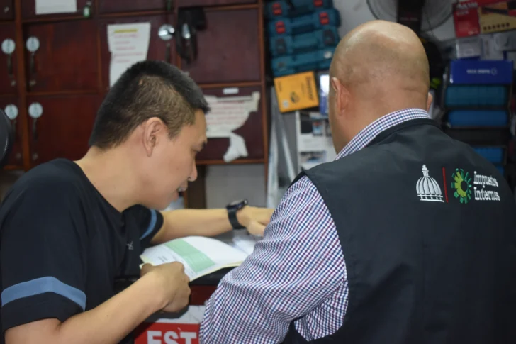 DGII continúa con los operativos a comercios chinos para auditorías fiscales