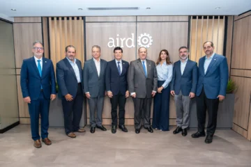 Ministro de Hacienda y Economía dialoga con sector industrial