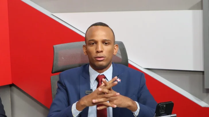 Edward Ramírez, periodista desaparecido, reaparece detenido en Naco