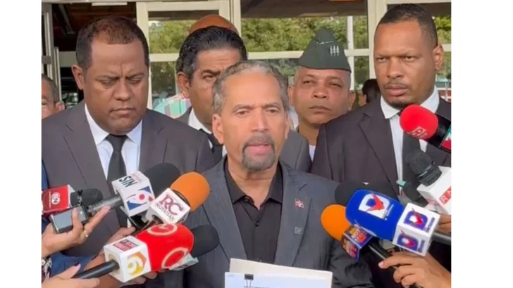 Efemérides Patrias presenta denuncia formal por ultraje al Himno Nacional