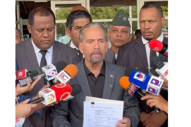 Efemérides Patrias presenta denuncia formal por ultraje al Himno Nacional