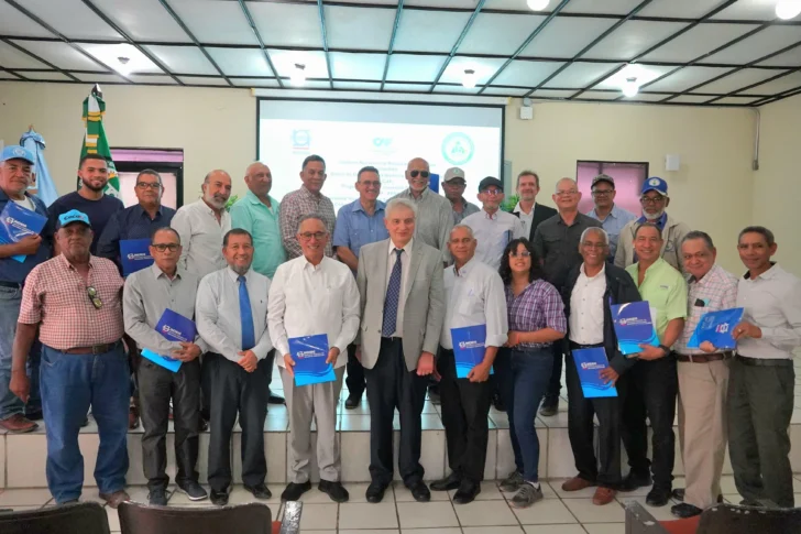  Presentación del diseño final del Proyecto en UTESA, Mao.