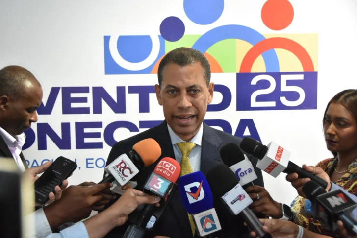 Guido Gómez Mazara llama a transformar modelo formativo para afrontar desafíos tecnológicos y STEM
