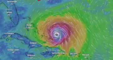 El huracán Erin amenaza con volver a intensificarse al acercarse a Bahamas