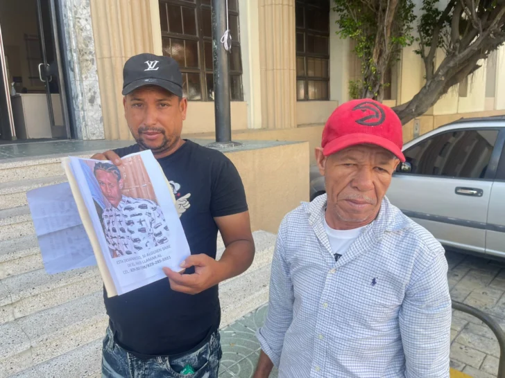 Desaparece adolescente en el Distrito Nacional; familia clama por ayuda para localizarlo