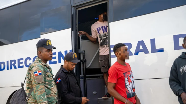 Operativos de Migración y Fuerzas Armadas detienen 1,507 indocumentados y repatrian a 1,539 haitianos