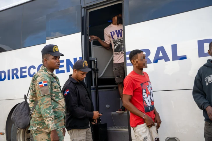 Operativos de Migración y Fuerzas Armadas detienen 1,507 indocumentados y repatrian a 1,539 haitianos