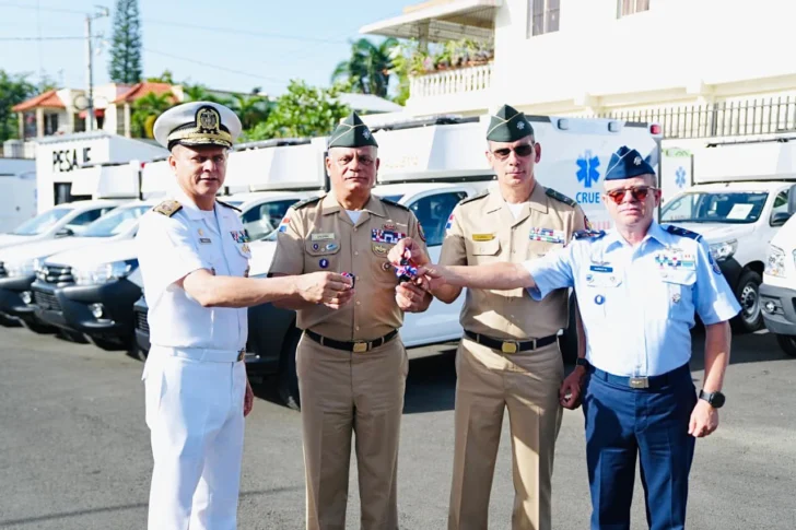 Ministerio de Defensa entrega primer lote de ambulancias fabricadas por la industria militar dominicana
