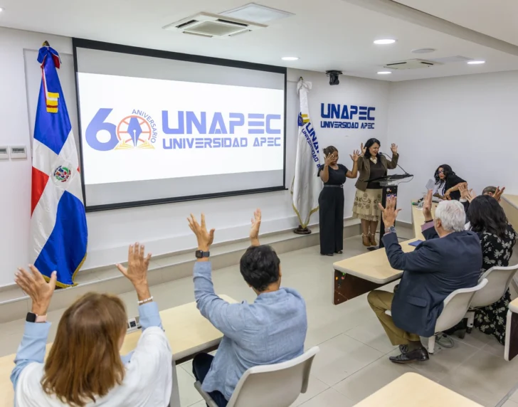 UNAPEC certifica primera cohorte en lengua de señas UNAPEC certifica primera cohorte en lengua de señas