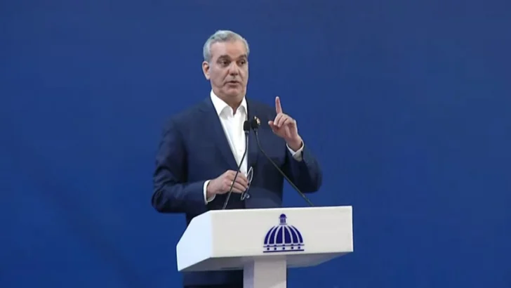 Abinader mejora oferta a Leonel para que vaya a la FAO y responde a Danilo sobre humillación