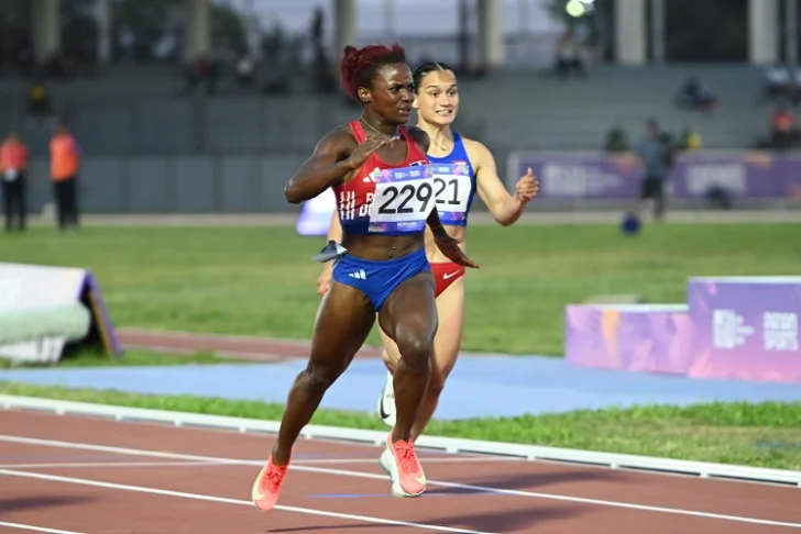 Liranyi Alonzo y Yeral Núñez a la final