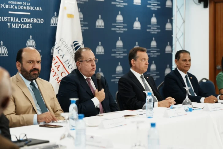 Gobierno dialoga con mipymes para impulsar y fortalecer el tejido productivo nacional