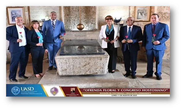  Ofrenda floral de la Liga Hostosiana a los restos mortales de Eugenio María de Hostos en el Panteón de la Patria de la República Dominicana.