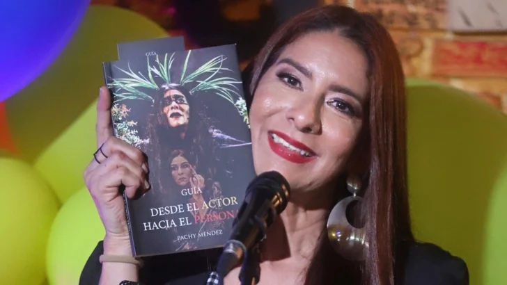 Pachy Méndez presenta su primer libro, 