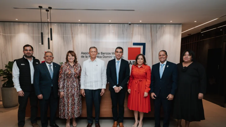 RD tiene amplias oportunidades de potenciar el impacto de las remesas en su economía RD tiene amplias oportunidades de potenciar el impacto de las remesas en su economía
