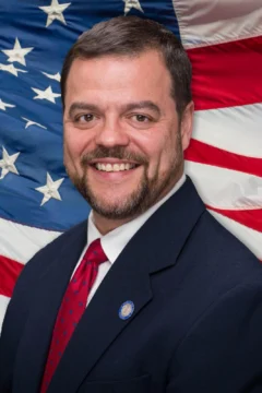  Senador del Estado de Nueva York Luis R. Sepúlveda.
