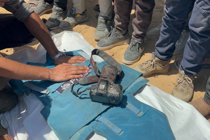 El ataque al hospital Nasser de Gaza causa 20 muertos, 5 de ellos periodistas