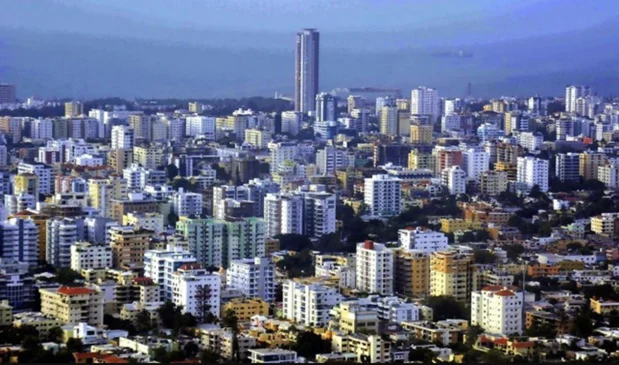  Vista aérea de la ciudad de Santo Domingo moderna.
