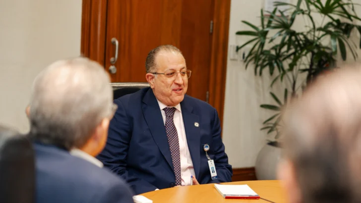 Magín Díaz se reúne con la ONEC; reafirma apertura al diálogo para fortalecer economía nacional