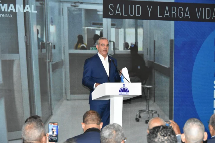 Abinader presenta avances en salud, seguridad y economía durante sus cinco años de gestión