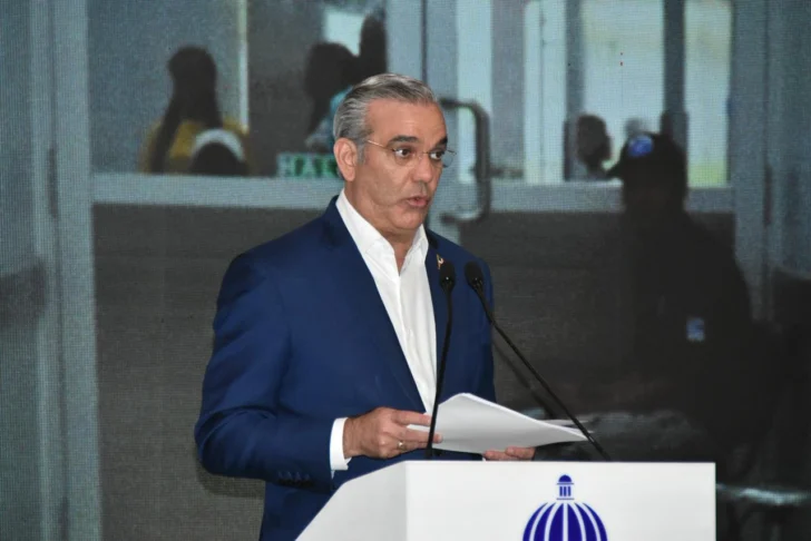 El presidente invita a Leonel a 'pelearse' con los organismos califican economía del país