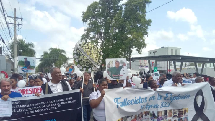 Familiares de víctimas de explosión en San Cristóbal reclaman justicia a dos años de la tragedia
