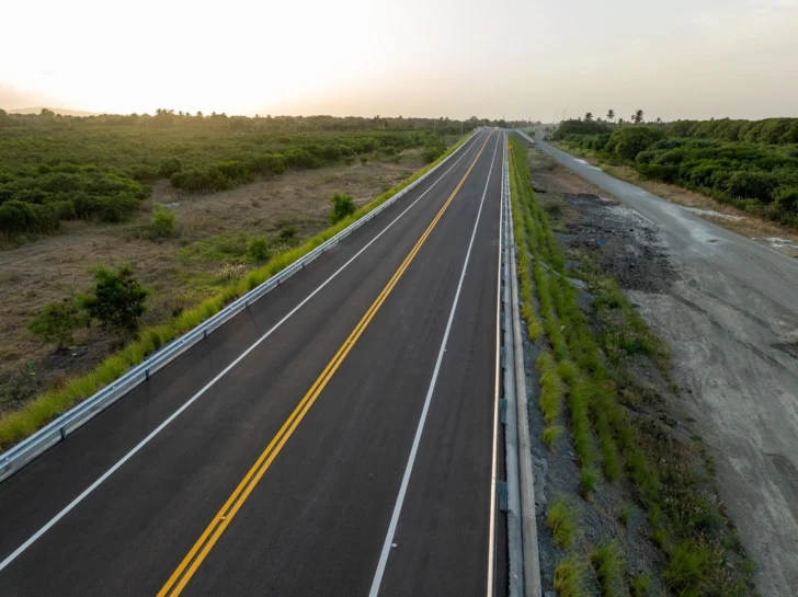 Abinader deja inaugurada circunvalación de Baní de 19.8 kilómetros