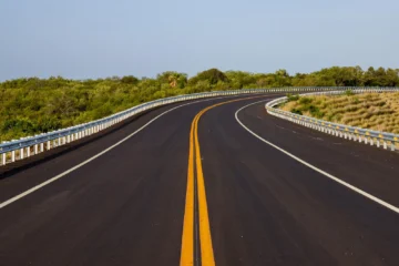 Abinader deja inaugurada circunvalación de Baní de 19.8 kilómetros
