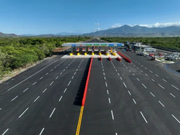 Abinader deja inaugurada circunvalación de Baní de 19.8 kilómetros
