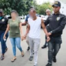 Trasladan al Palacio de Justicia pareja acusada de muerte de niña en Los Guandules
