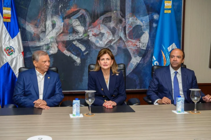 Juramentan a Leonardo Aguilera como presidente ejecutivo de Banreservas