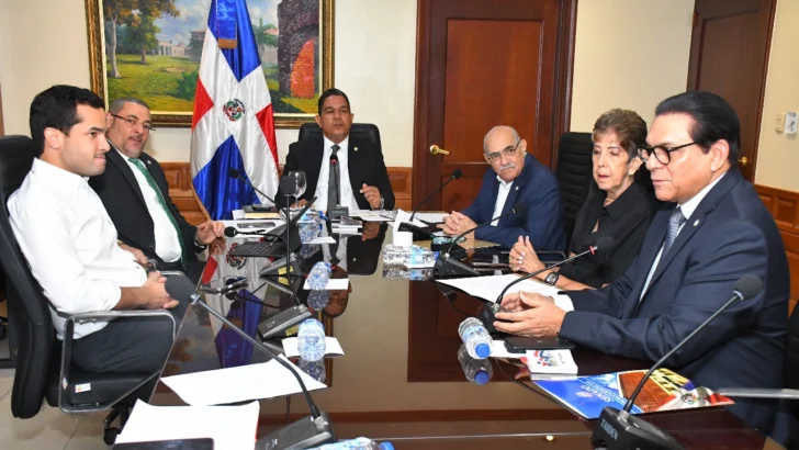Comisión del Senado alerta déficit de especialistas en salud mental