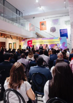 GALA Media Group celebra diálogo “Democracia y Desarrollo'