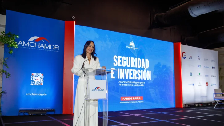 Faride llama a empresarios a la contrucción de comunidad resiliente y policía preventiva
