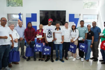 Ganadería concluye entrega de cheques a porcicultores afectados por la Peste Porcina Africana