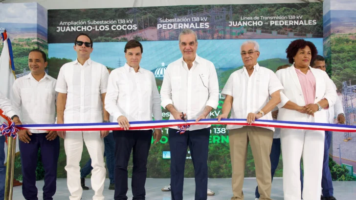 Abinader conecta a Pedernales al SENI e inaugura la primera extensión de la Ucateba