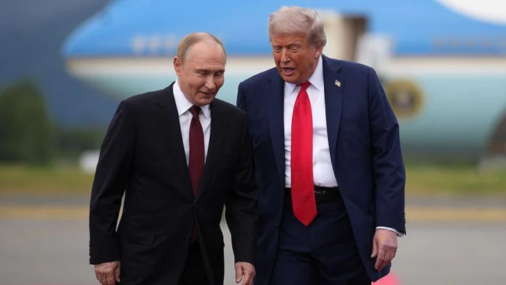 Trump y Putin se reúnen en Alaska con el futuro de la guerra de Ucrania sobre la mesa de negociaciones