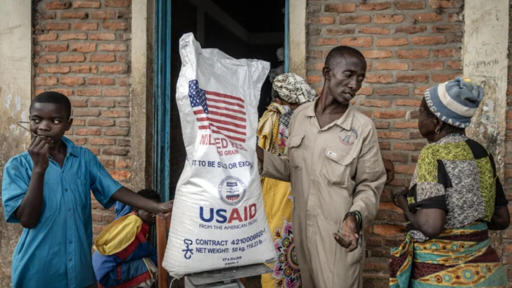 El precio de abandonar: África se conduele tras los recortes de la ayuda estadounidense