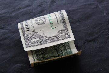 El dólar sigue subiendo, se cambia este martes para la venta a 63.52 pesos El dólar sigue subiendo, se cambia este martes para la venta a 63.52 pesos