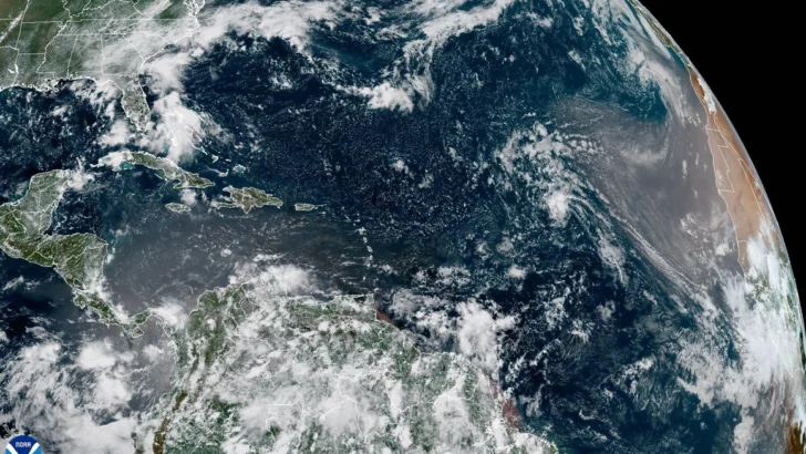Tormenta tropical Erin podría convertirse esta semana en el primer huracán de la temporada