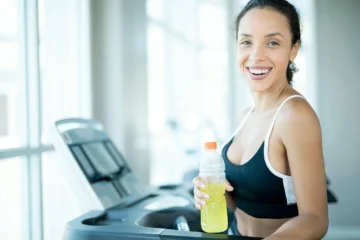 Qué son los electrolitos y qué es lo mejor para hidratarse después del ejercicio según los expertos