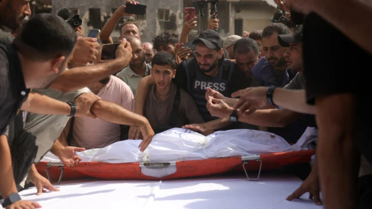 La cadena Al Jazeera anuncia la muerte de cinco de sus periodistas en un bombardeo israelí en Gaza