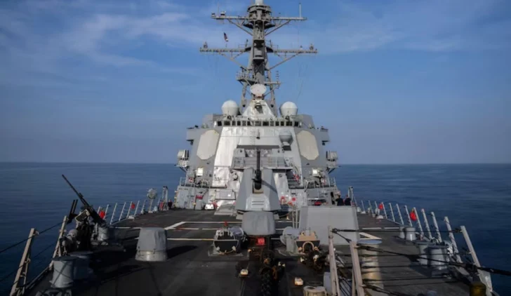 Francia se une a EEUU y también refuerza su presencia militar en el Caribe