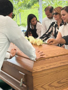  Dándole el adiós de finitivo a José Rafael Lantigua.
