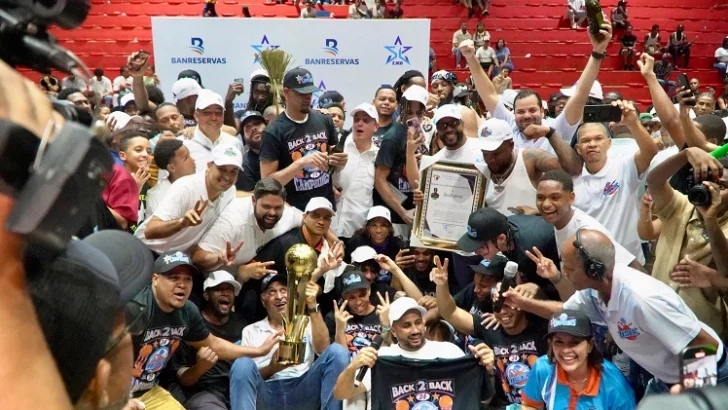 Los Titanes logran bicampeonato con barrida ante Metros